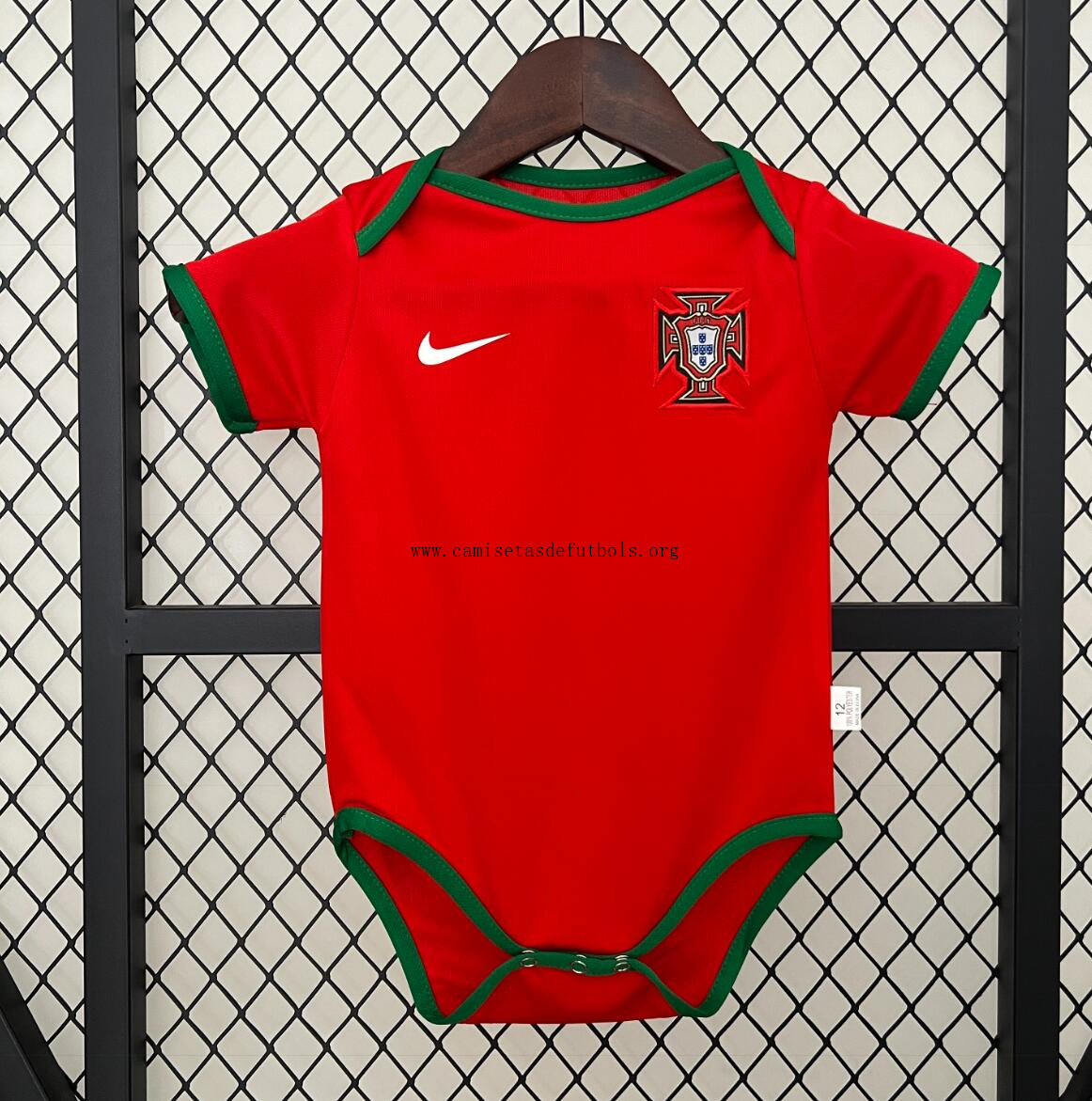 Miniconjunto Baby Primera Equipación PORTUGAL 24/25 Saldazo estupendo de outlet