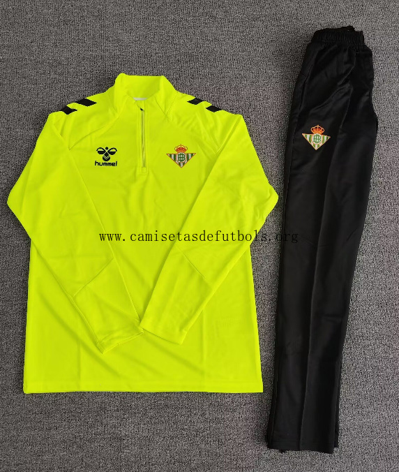 Chandals REAL BETIS (Hombre/Niño) Verde 25/26 + Pantalones Formidable oferta, paga menos por tiempo limitado