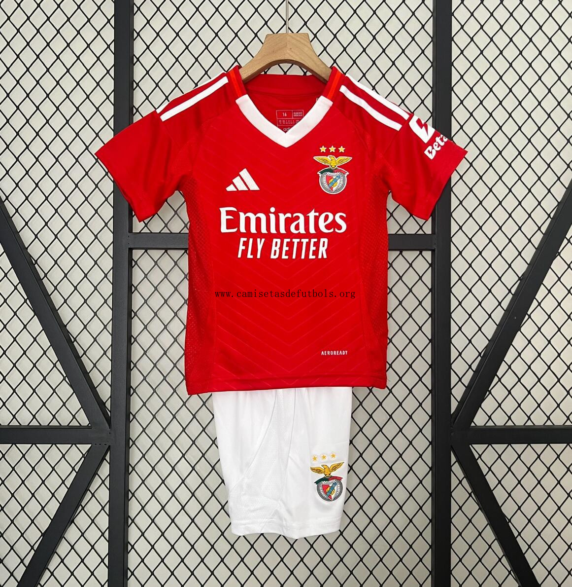 Camiseta Sport Lisboa E Benfica Fc Primera Equipación 24/25 Niño Increíble chollo, dispara de infarto