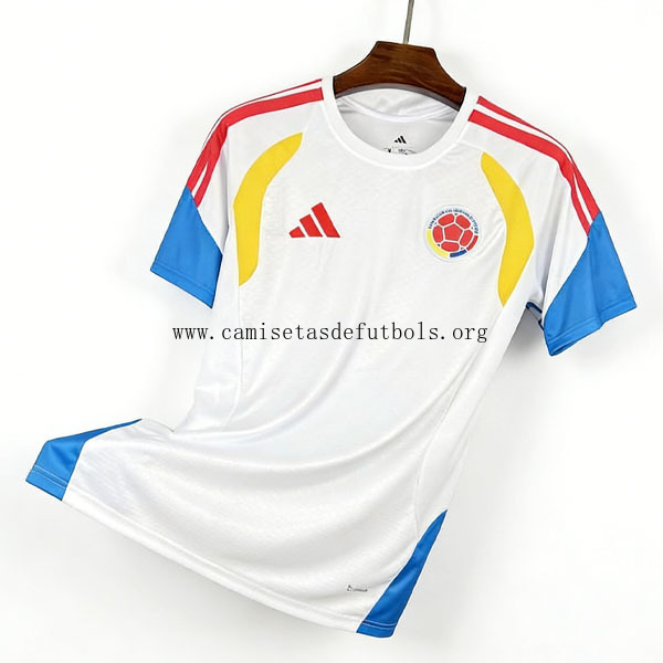 Colombia entrenamiento de la Especial Equipación 2026-2027 ¡¡Menudo/a preciaco, corre a por él!